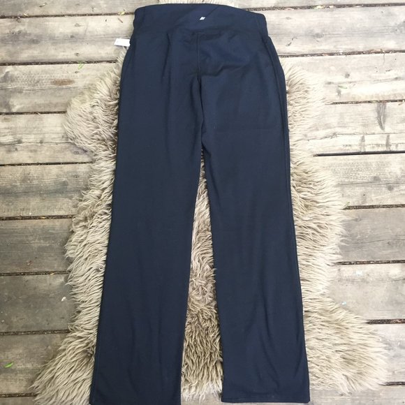 NWT Amazon Essentials Studio Sculpt black yoga pant - size M - Picture 6 of 7